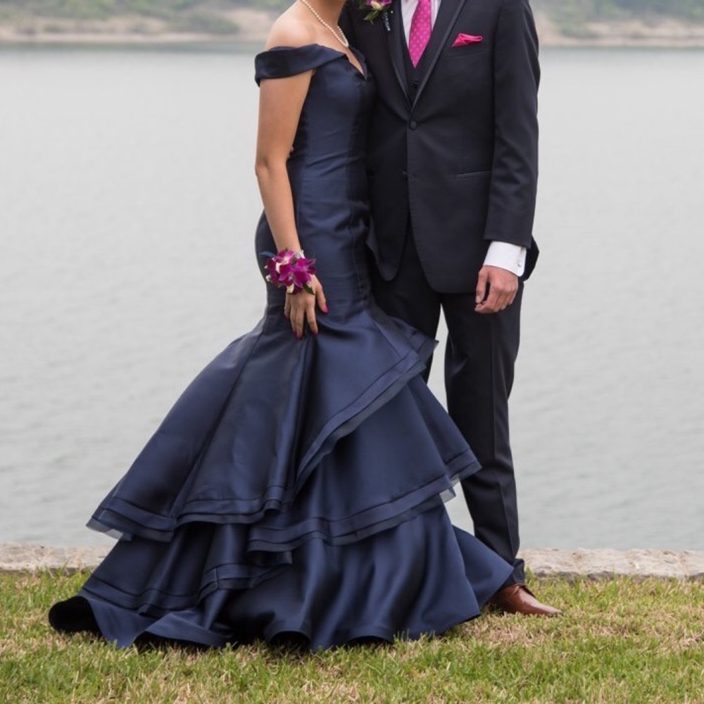 Navy blue prom dress